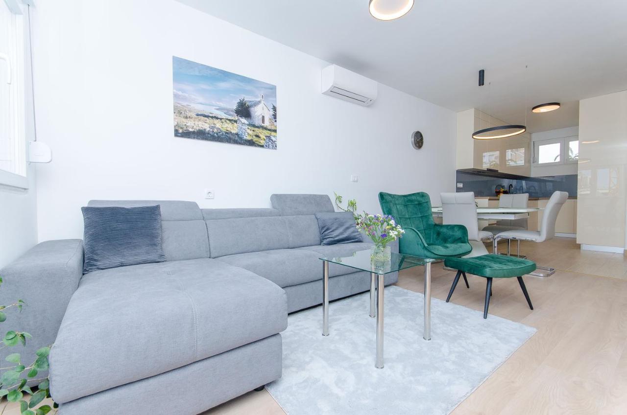 Modern Living Apartment Airy Split Dış mekan fotoğraf